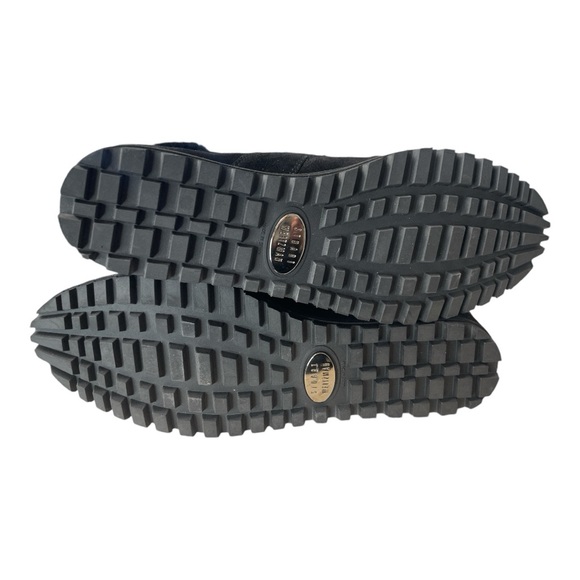 Stuart Weitzman Furgoodness Velcro Sneaker Black Suede Ankle Bootie Shoe Size 9 - Picture 7 of 7